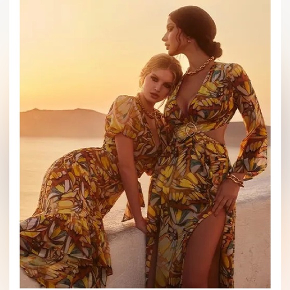 Marciano All Over Pattern Romper - Size M (6) - Picture 2 of 8